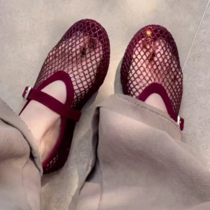 Hollow Rhinestone Baotou Sanda - Square Toe Mule บทวิจารณ์และราคา
