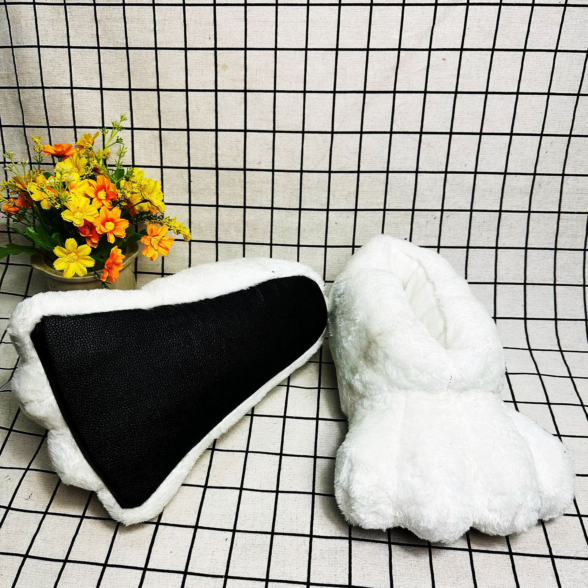 In Stock Rabbit Paw Slippers H - Women'S Shoes Size 40 In Us บทวิจารณ์และราคา