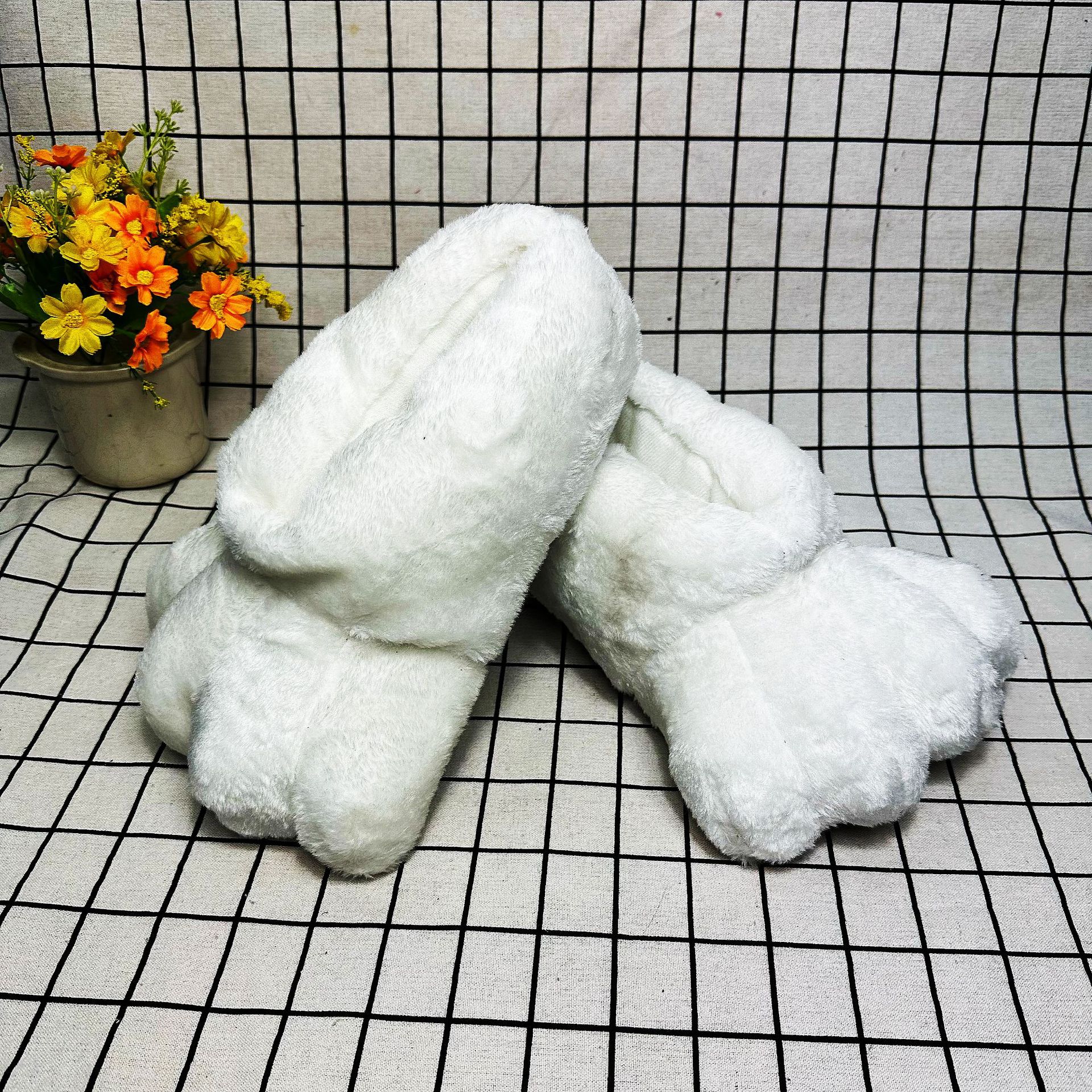 In Stock Rabbit Paw Slippers H - Women'S Shoes Size 40 In Us บทวิจารณ์และราคา